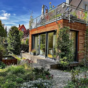 https://luxomes-design-apartment-near-airport.nuremberg-hotels.org